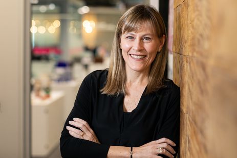 ANA CLAUDIA PLIHAL - LINKEDIN