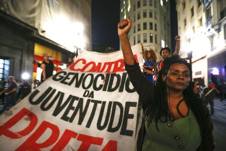 São Paulo (SP), 03.08.2023 - Movimento negro promove ato em frente à Secretaria de Segurança Pública em repúdio à chacina no Guarujá. Foto: Paulo Pinto/Agência Brasil